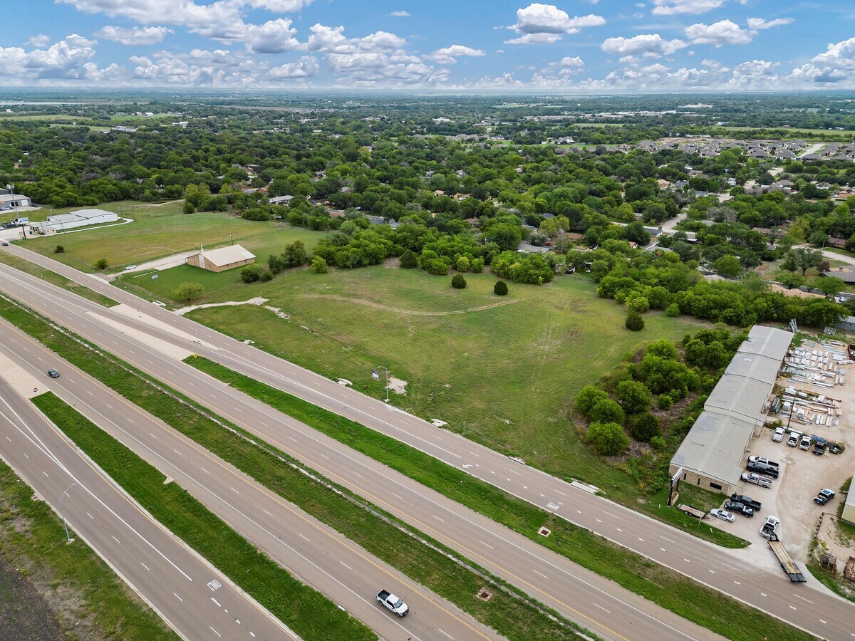 4850 Loop 340, Waco, TX 76706