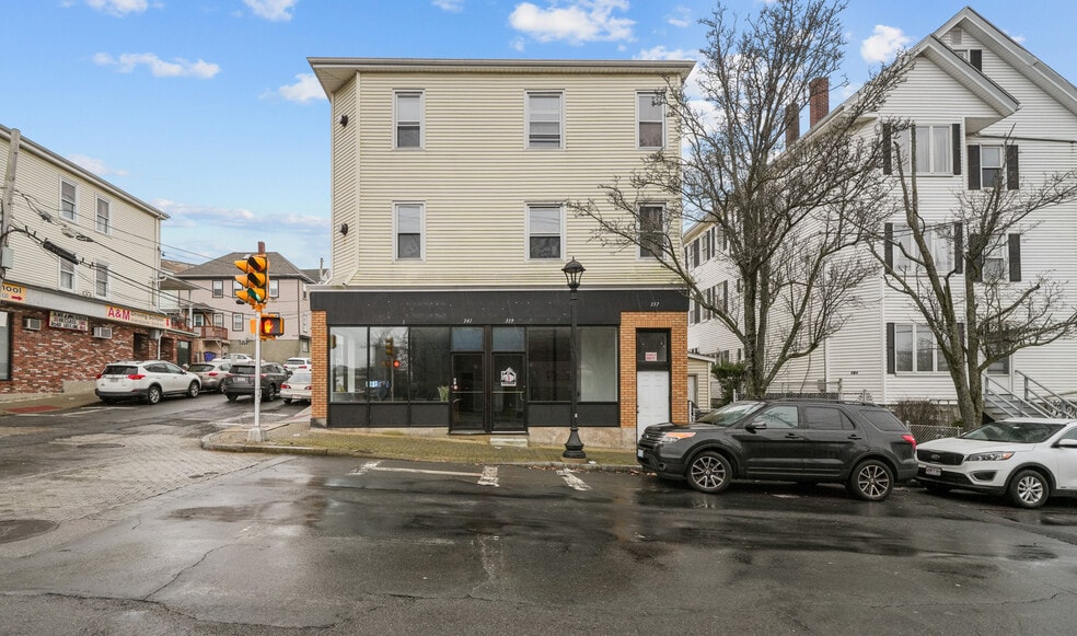 337 Columbia St, Fall River, MA for sale - Building Photo - Image 1 of 52