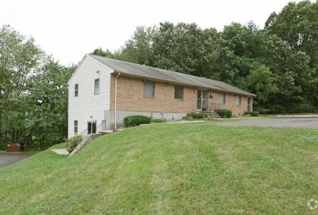 3 Alcap Rdg, Cromwell, CT for sale - Building Photo - Image 3 of 7