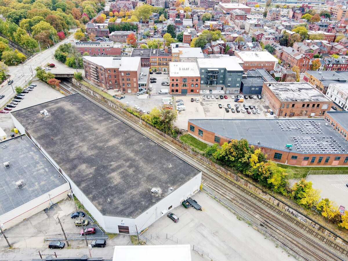 1201 Brighton Rd, Pittsburgh, PA 15233 Cort Furniture Rental