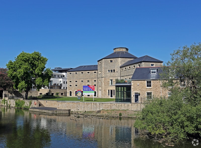 Turnagain Ln, Abingdon for sale - Primary Photo - Image 1 of 1