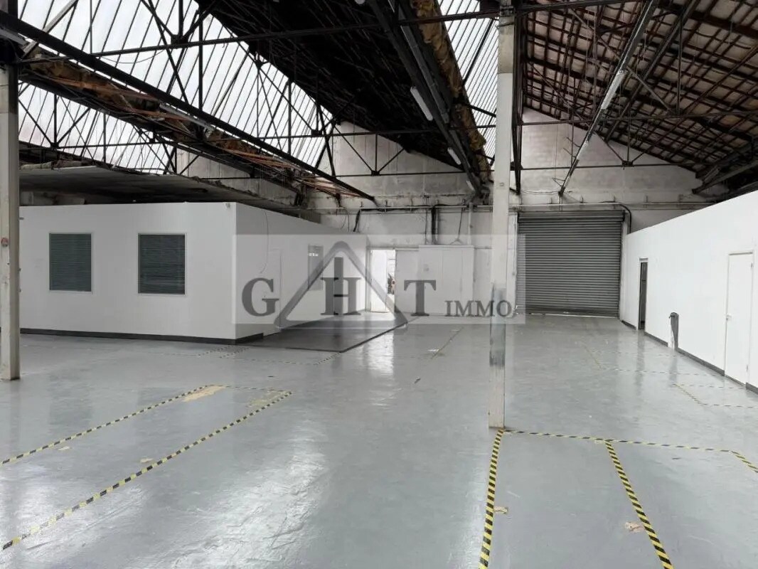 Industrial in Pantin for lease Interior Photo- Image 1 of 6