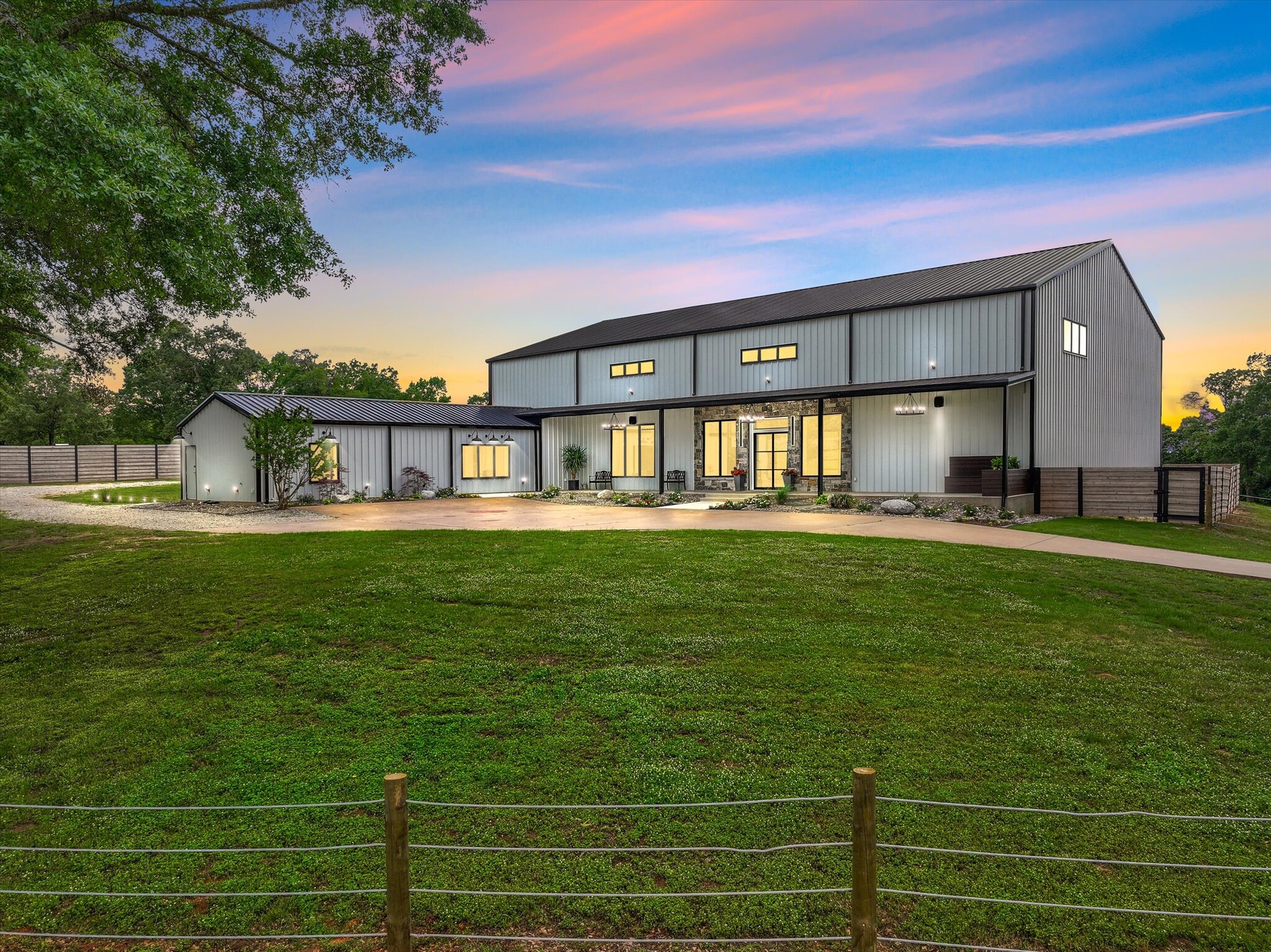 1972 FM 857, Grand Saline, TX for sale Primary Photo- Image 1 of 102