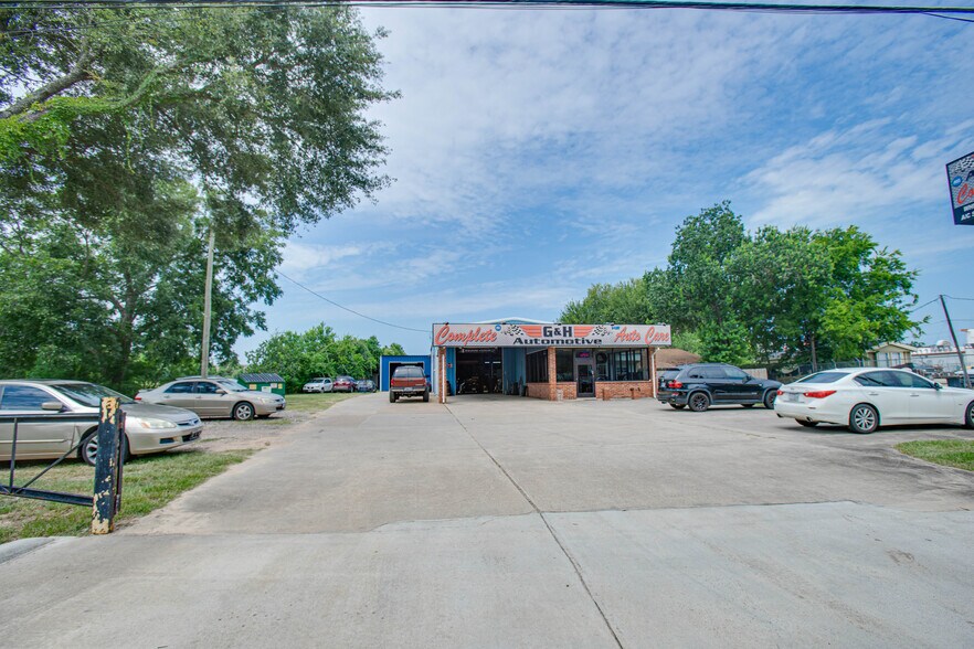 21123 Rhodes Rd, Spring, TX for sale - Building Photo - Image 2 of 10