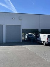 9812-9864 SE Empire Ct, Clackamas, OR for lease Building Photo- Image 1 of 1