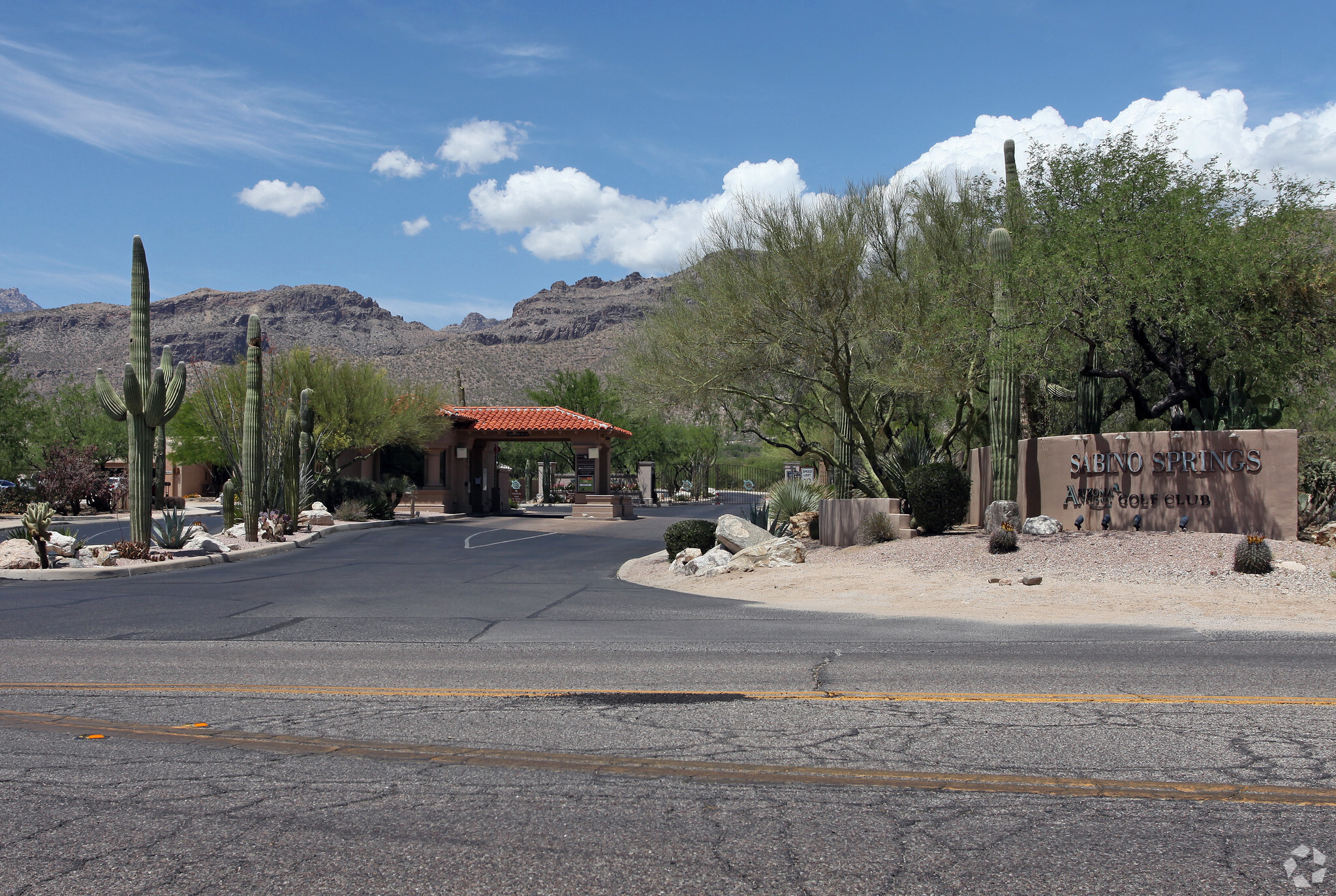 9777 E Sabino Greens Dr, Tucson, AZ for sale Primary Photo- Image 1 of 1