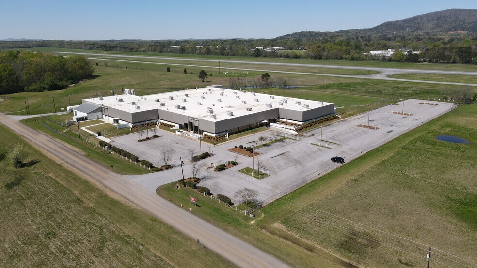 1 Cliff Garrett Dr Anniston Al 36203 Industrial For Lease Loopnet Com