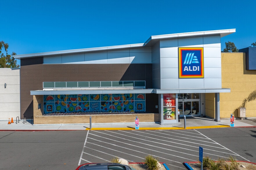 111-181 Fletcher Pky, El Cajon, CA for sale - Building Photo - Image 2 of 6