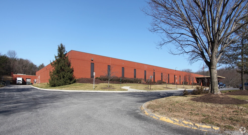 LOCKHEED MARTIN PORTFOLIO portfolio of 2 properties for sale on LoopNet.com - Primary Photo - Image 1 of 2