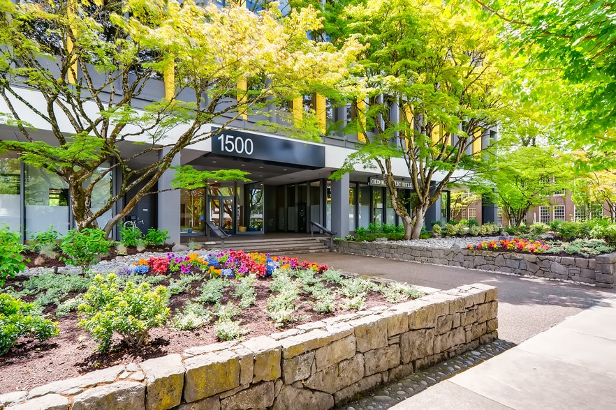 1500 NE Irving St, Portland, OR for lease - Building Photo - Image 2 of 11