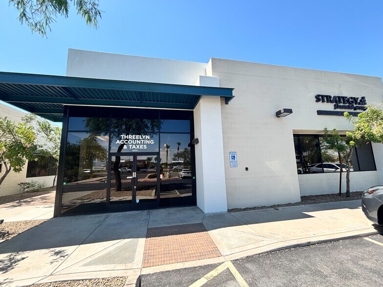 4035 W Chandler Blvd, Chandler, AZ for lease - Building Photo - Image 2 of 8