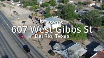 607 W Gibbs St, Del Rio TX - Drive Through Restaurant