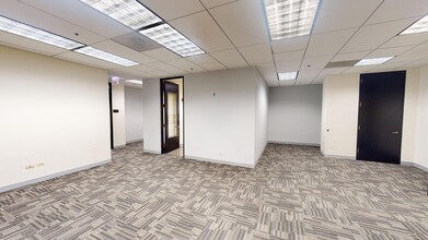 142 E Ontario St, Chicago, IL for lease Interior Photo- Image 2 of 3