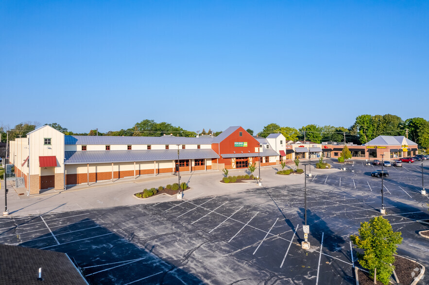 N89W16849 Appleton Ave, Menomonee Falls, WI for lease - Building Photo - Image 1 of 7