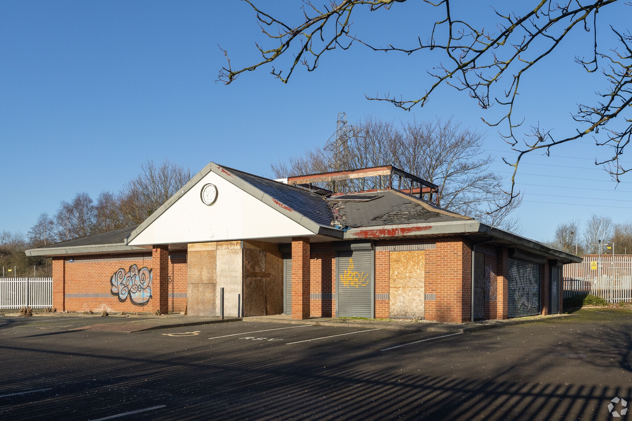 10 Bentley Mill Way, Walsall for sale Primary Photo- Image 1 of 1