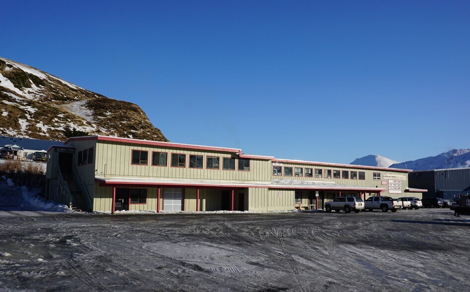 179 Gilman Way, Unalaska, AK for sale - Primary Photo - Image 1 of 1