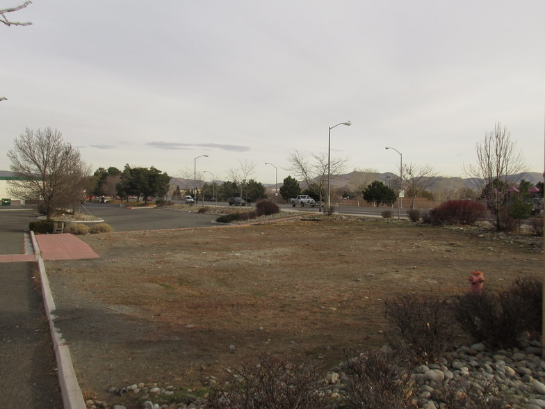 2400 Oddie Blvd, Sparks, NV for sale - Primary Photo - Image 1 of 10