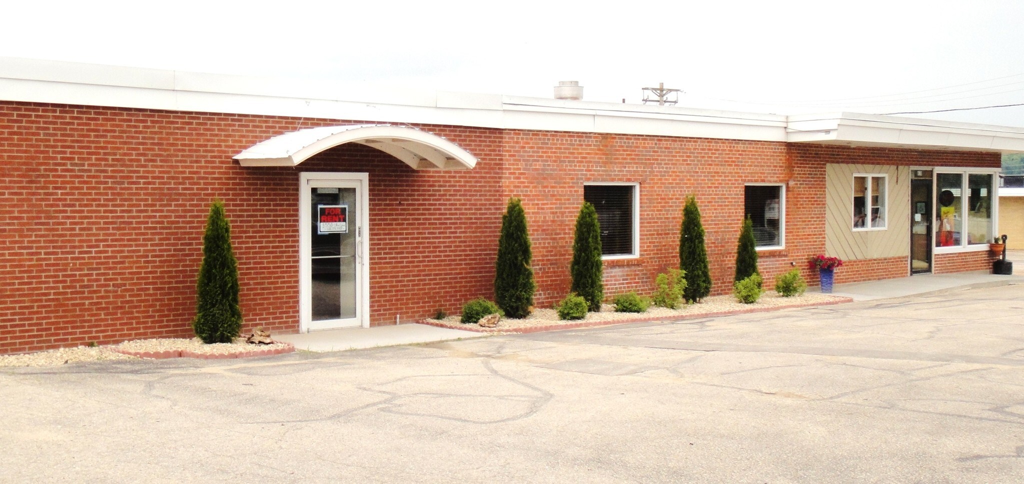 830 N Main St, Viroqua, WI for sale Primary Photo- Image 1 of 1