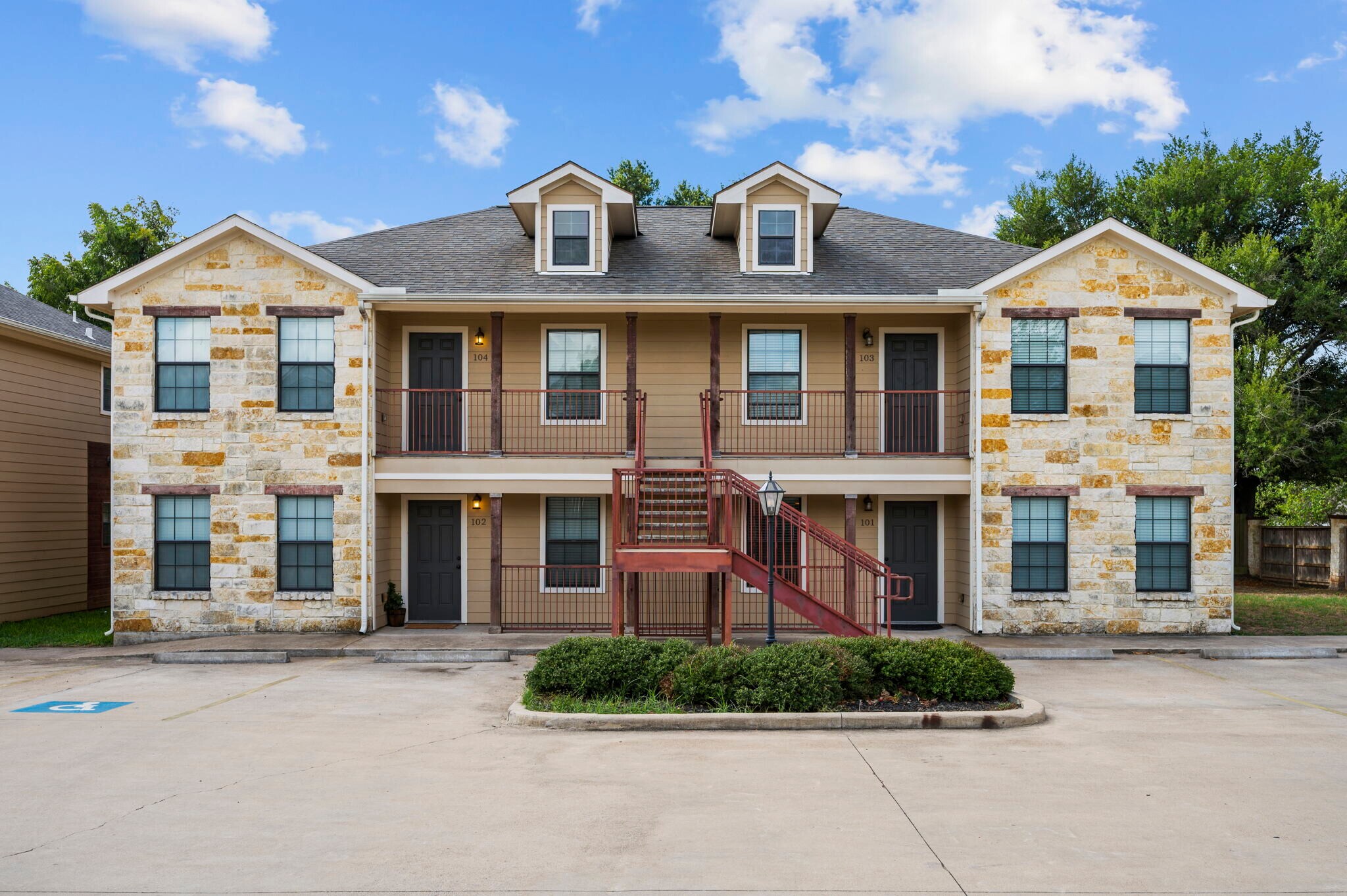 606 Sabine St, Brenham, TX for sale Building Photo- Image 1 of 1