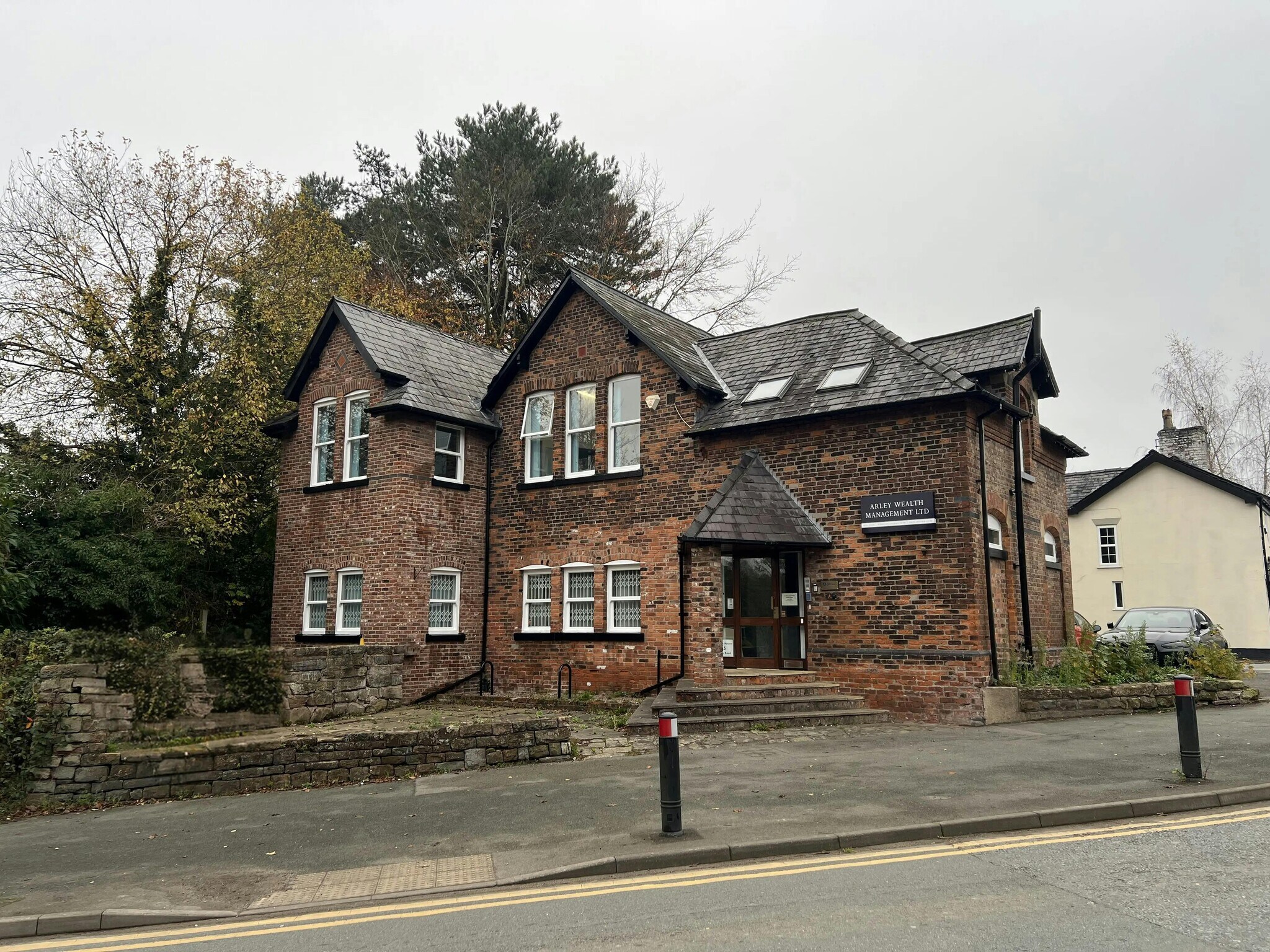 35 Church Rd, Lymm for lease Building Photo- Image 1 of 7