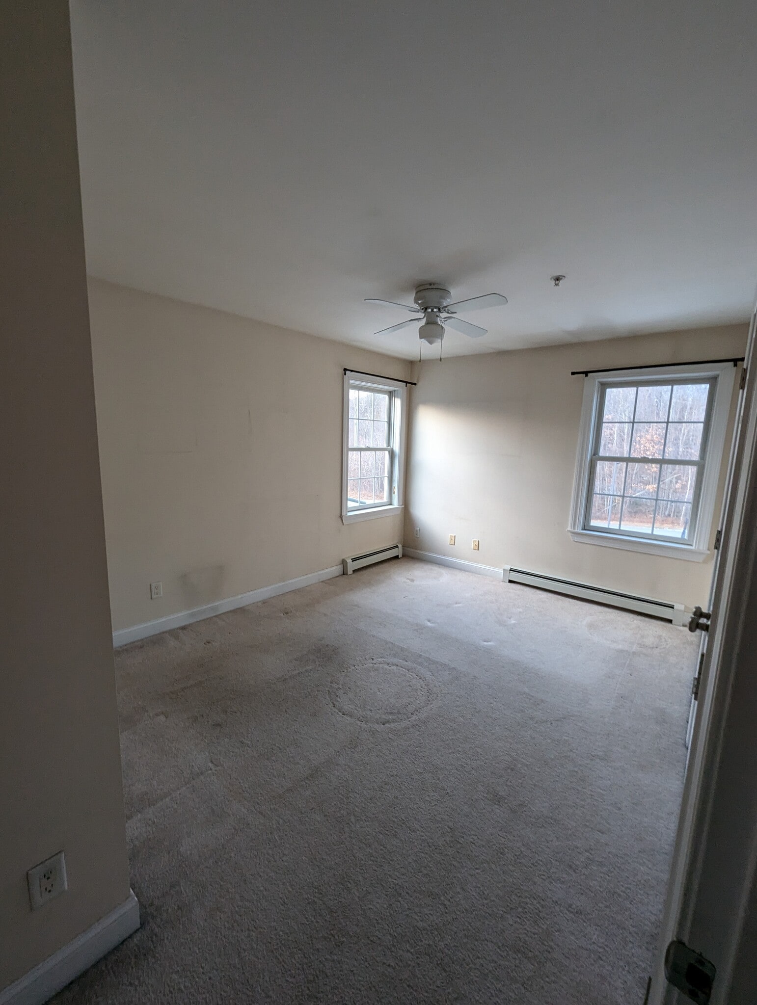 230 Rockingham Rd, Derry, NH for lease Interior Photo- Image 1 of 2