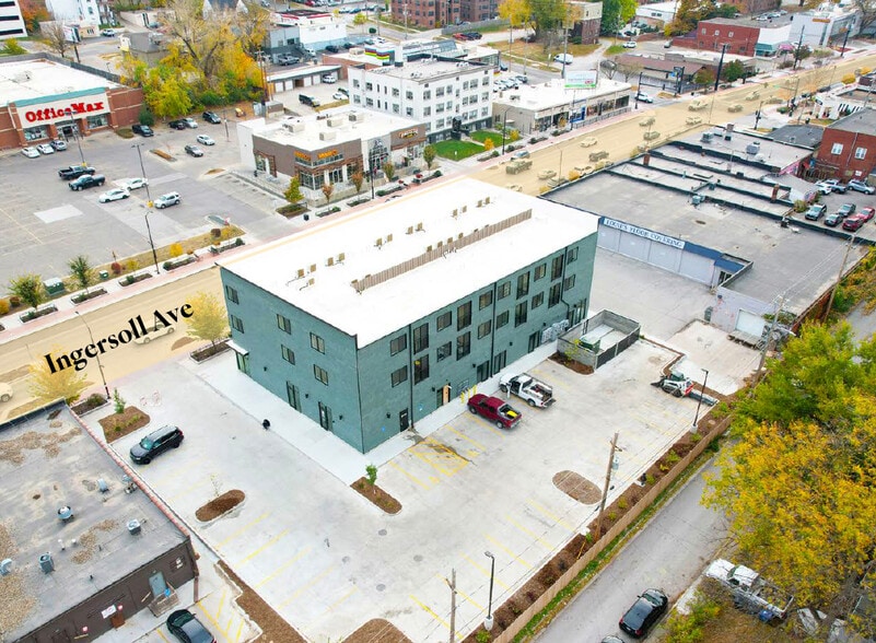 2701 Ingersoll Ave, Des Moines, IA for lease - Building Photo - Image 3 of 5