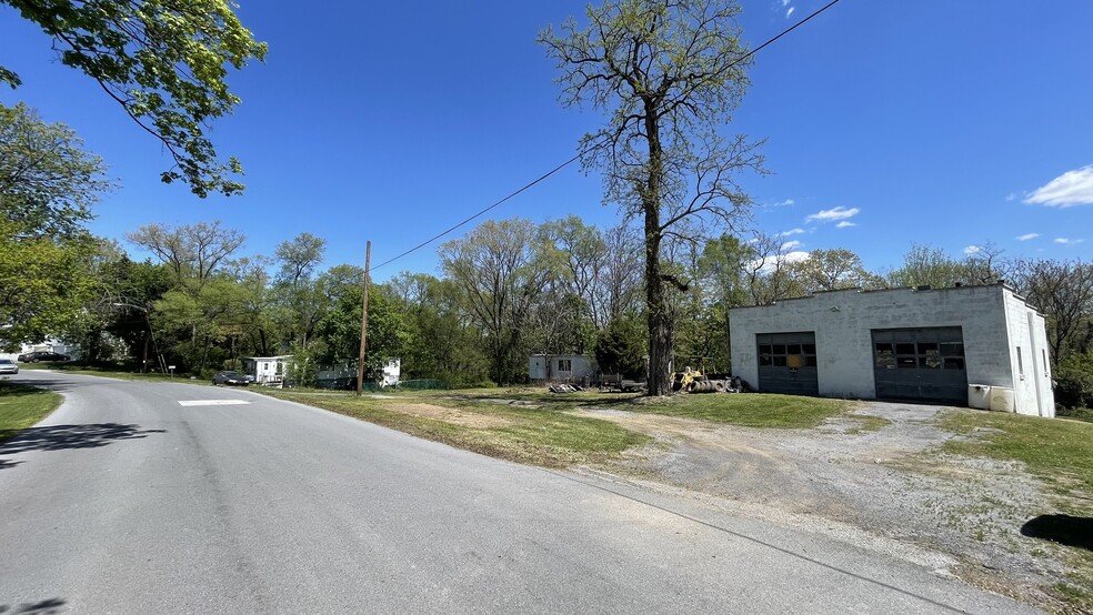 205 Fairfax St, Martinsburg, WV for sale - Building Photo - Image 2 of 10