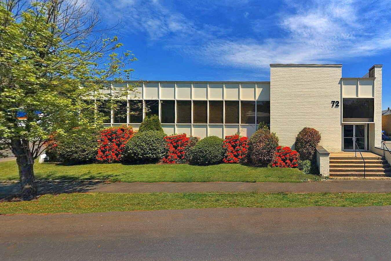 72 Camp Ave, Stamford, CT 06907