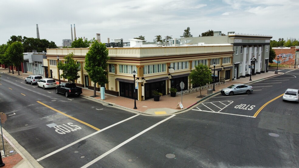 446 Railroad Ave, Pittsburg, CA for lease - Building Photo - Image 1 of 10