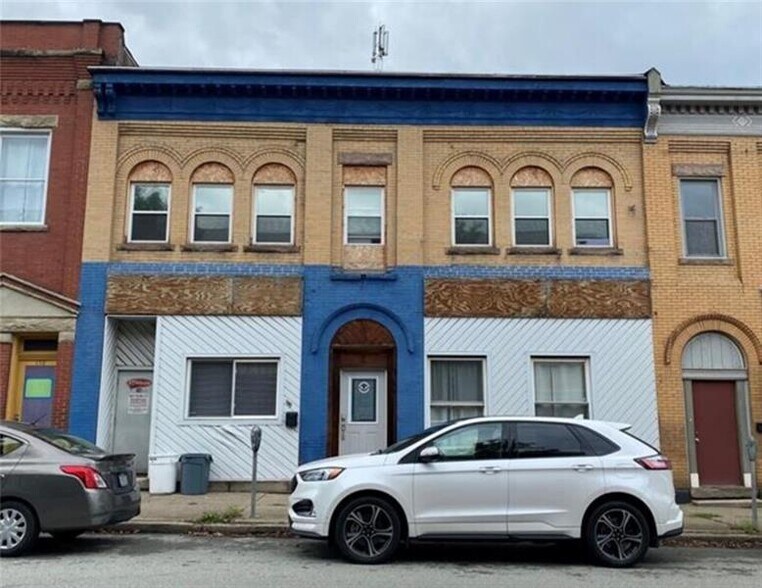 154156 Columbia Ave, Vandergrift, PA 15690