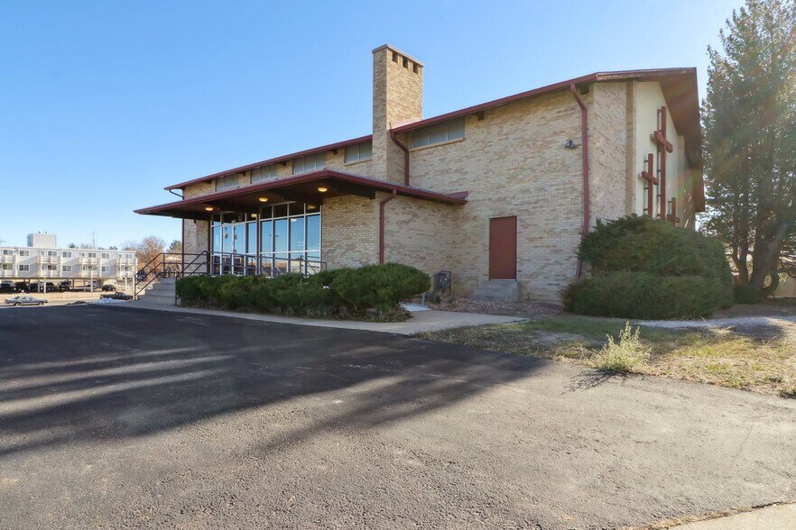 1072 Chambers Rd, Aurora, CO for lease - Primary Photo - Image 1 of 3
