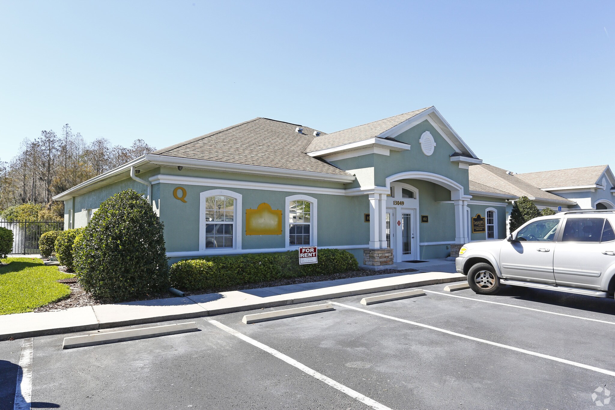 13049 W Linebaugh Ave, Tampa, FL for sale Primary Photo- Image 1 of 1