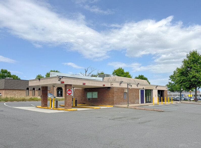 4260 John Marr Dr, Annandale, VA for lease - Building Photo - Image 2 of 5