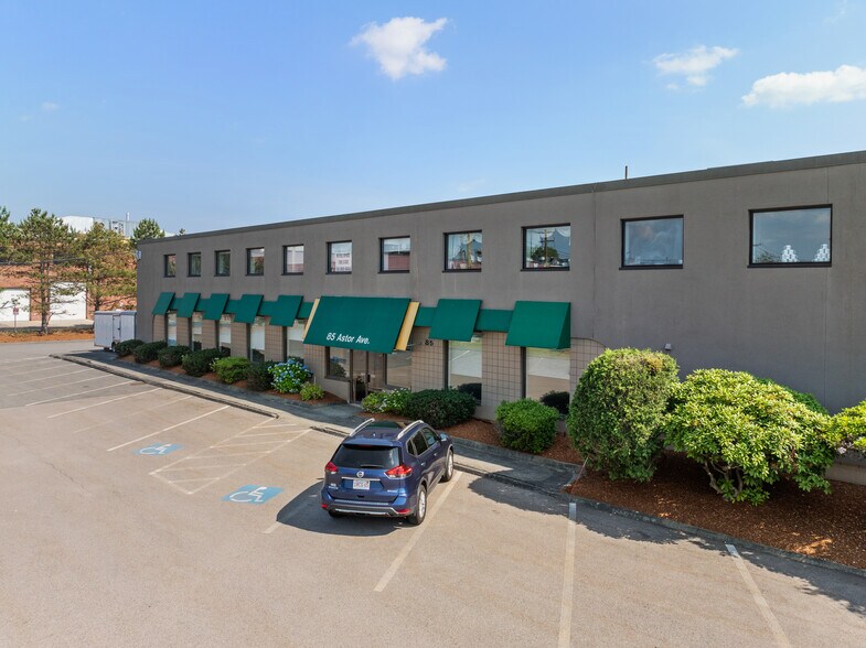 85 Astor Ave, Norwood, MA for lease - Building Photo - Image 2 of 11