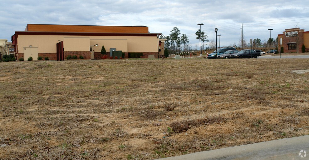 1421 Beaver Creek Commons Dr, Apex, NC for sale - Primary Photo - Image 1 of 1