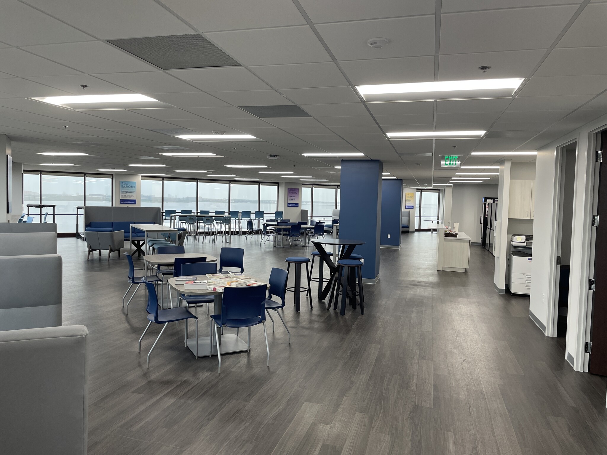 7650 W Courtney Campbell Cswy, Tampa, FL for lease Interior Photo- Image 1 of 10