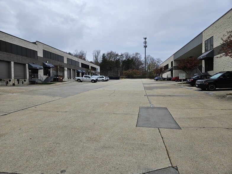 9408 Gunston Cove Rd, Lorton, VA for lease - Building Photo - Image 2 of 7