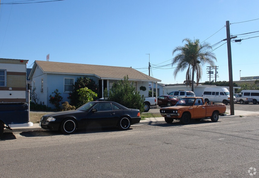 187 Mace St, Chula Vista, CA for lease - Building Photo - Image 2 of 4