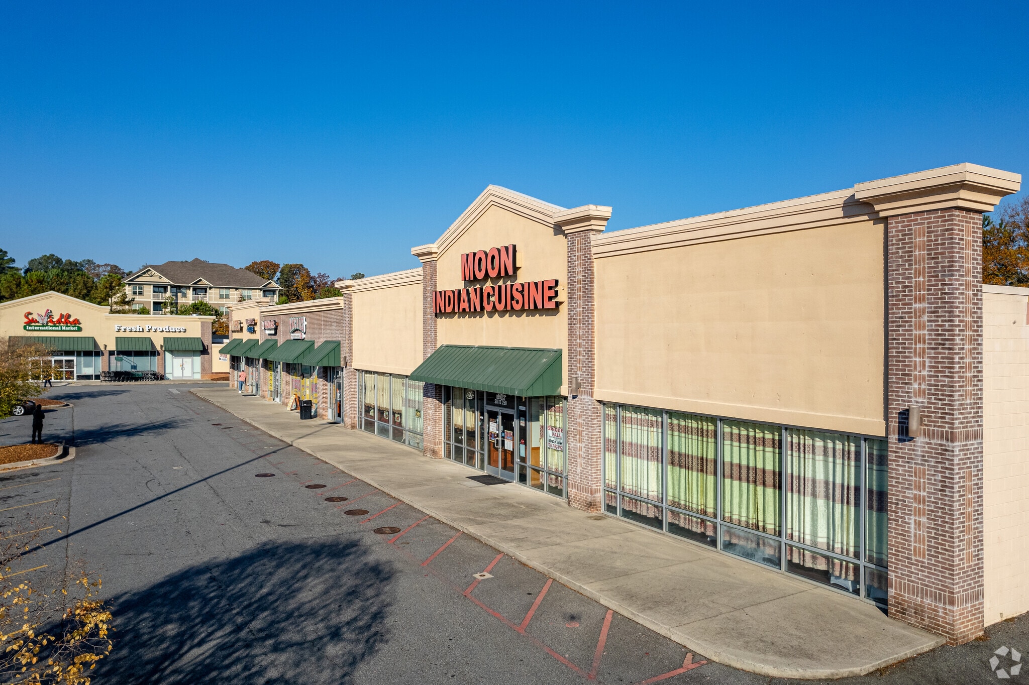 2769 Chastain Meadows Pky NW, Marietta, GA 30066 Town Center Market