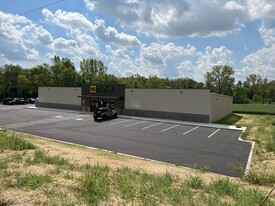 Dollar General Market - Parking Garage