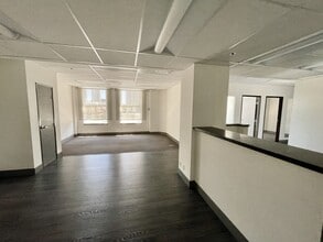 233 A St, San Diego, CA for sale Interior Photo- Image 1 of 5