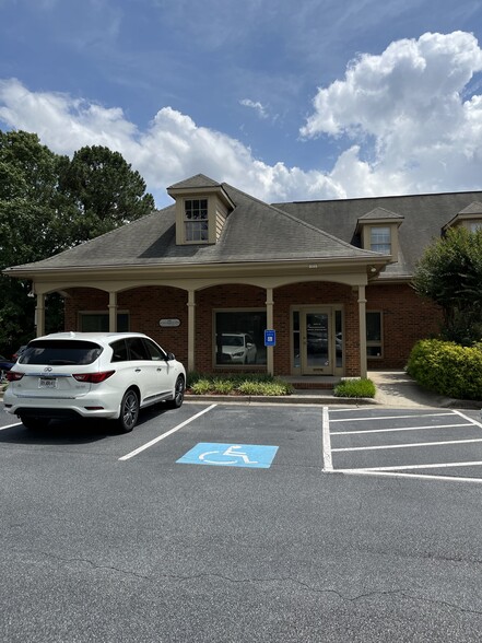 1305 Hembree Rd, Roswell, GA for lease - Building Photo - Image 3 of 8