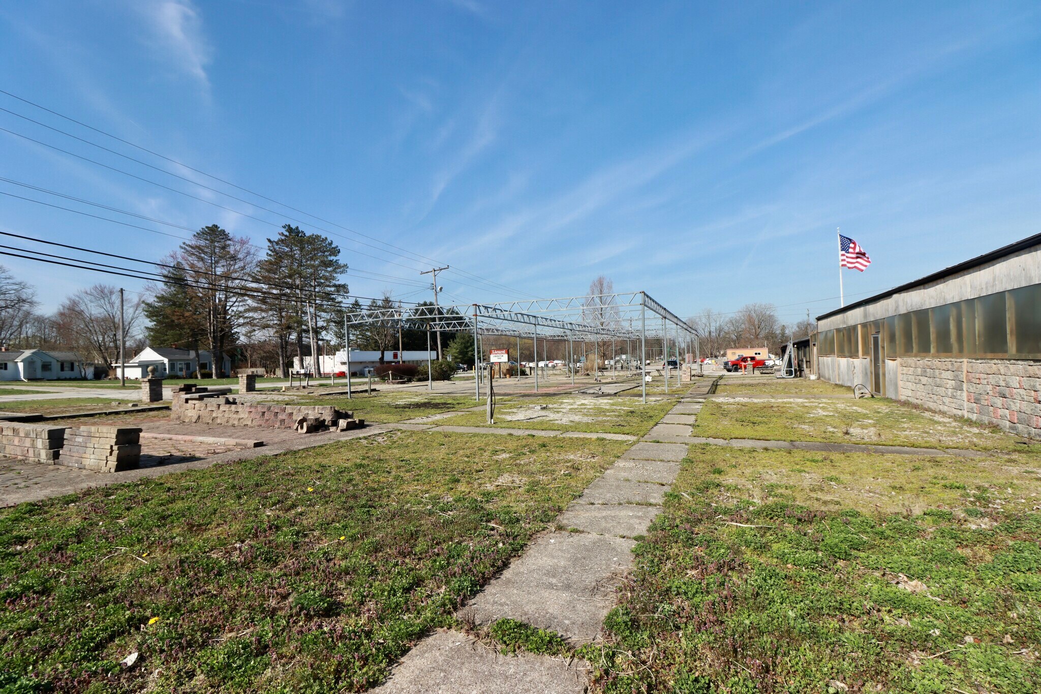 8265 Euclid Chardon Rd, Kirtland, OH 44094 Licursi Garden Center