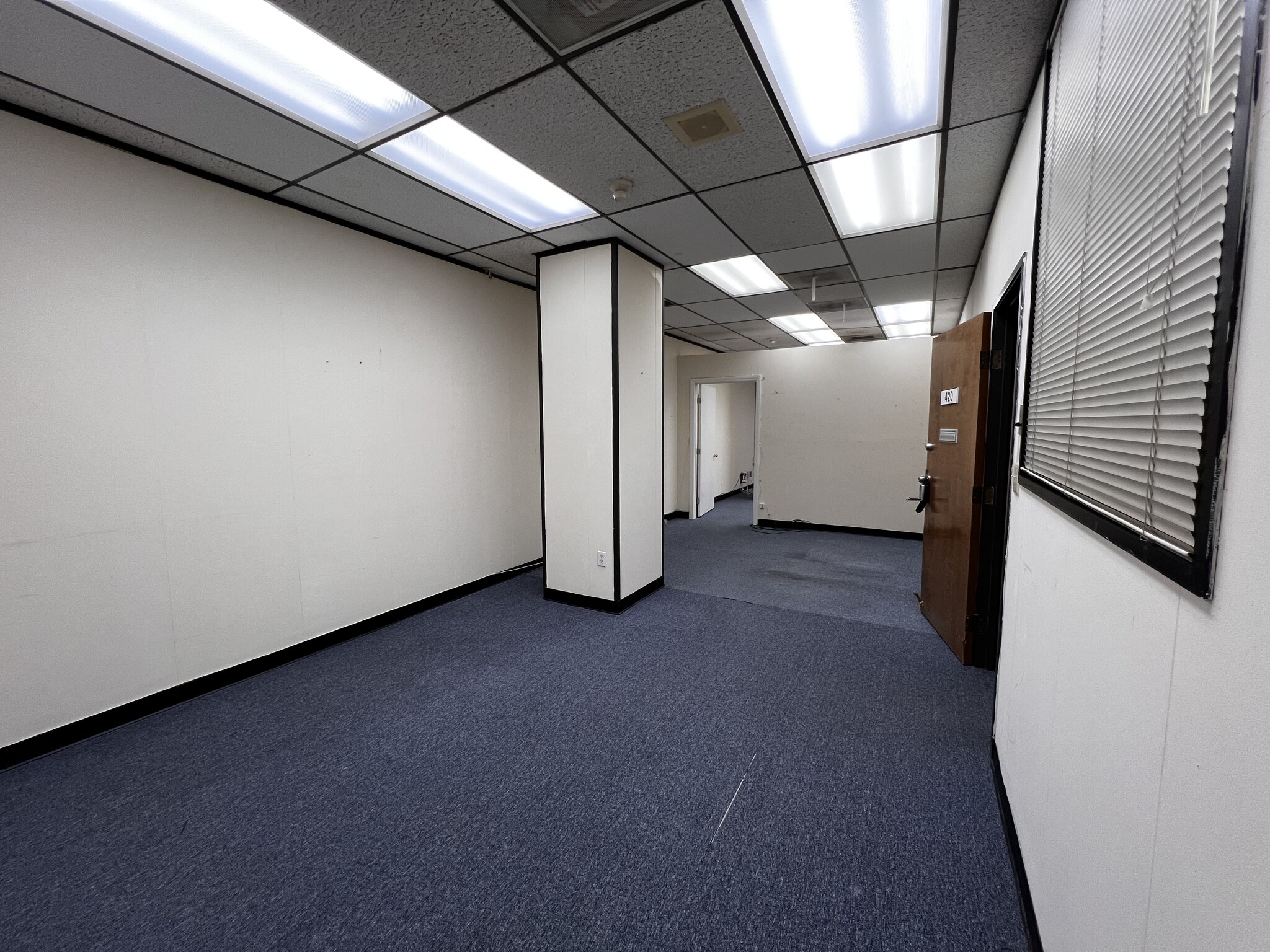 3008 Wilshire Blvd, Los Angeles, CA for lease Interior Photo- Image 1 of 2