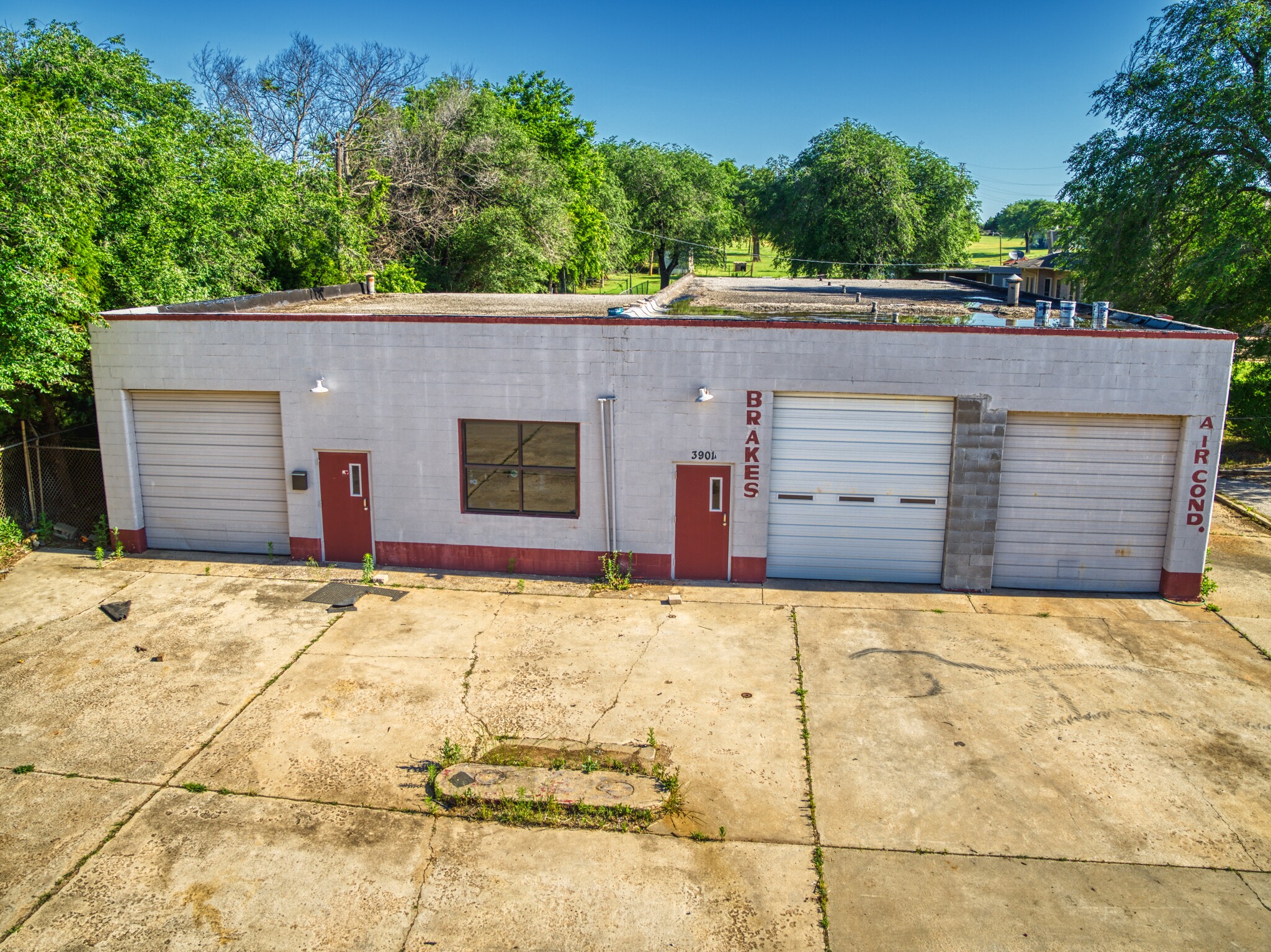 3901 NE 23rd St, Oklahoma City, OK for sale Building Photo- Image 1 of 9