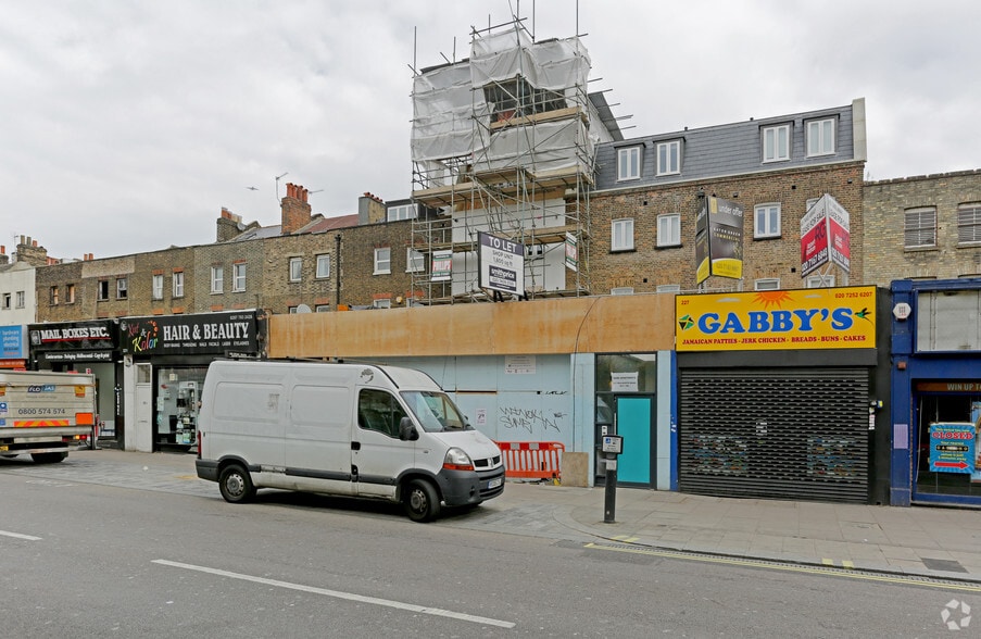 223-225 Walworth Rd, London for sale - Primary Photo - Image 1 of 10