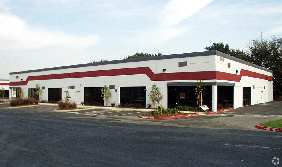 970 F St, West Sacramento, CA for lease - Building Photo - Image 2 of 6