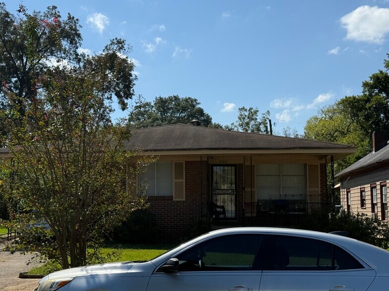 2307 17th St Ensley, Birmingham, AL for sale - Primary Photo - Image 1 of 1