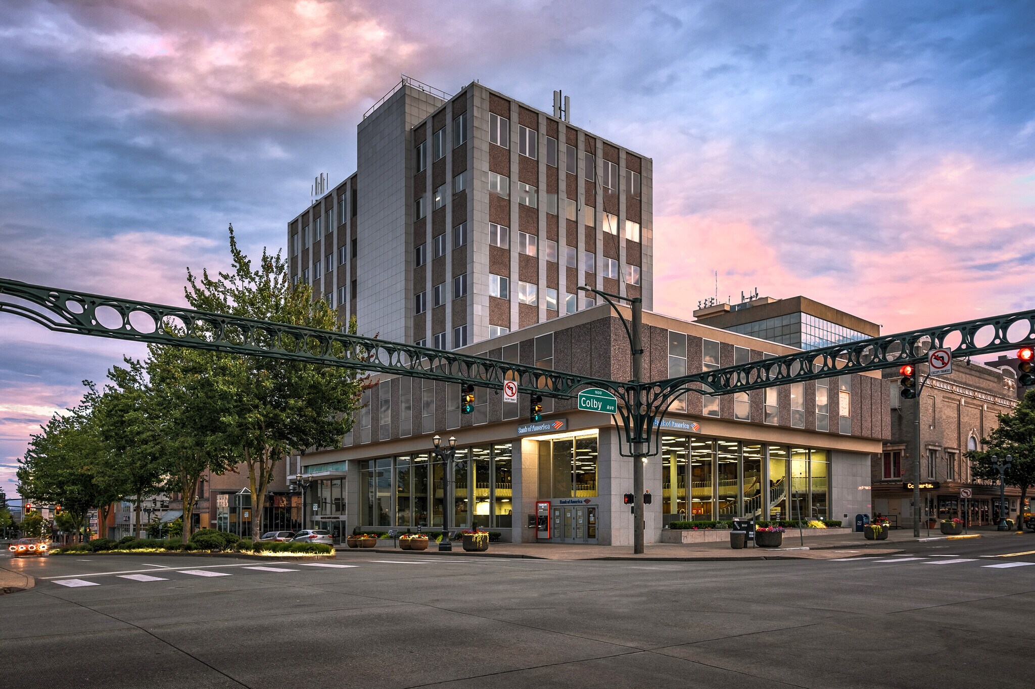 1602-1604 Hewitt Ave, Everett, WA for lease Building Photo- Image 1 of 20