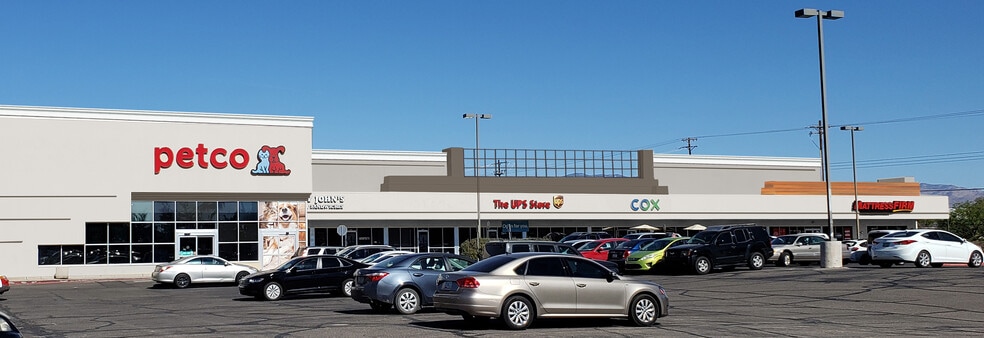 5355-5455 E Broadway Blvd, Tucson, AZ for lease - Building Photo - Image 2 of 12